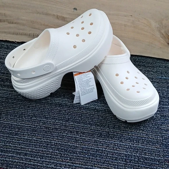 NWT Crocs Stomp Clog Chalk Women Size 9 Men Size 7(209347-0WV) - Picture 3 of 6